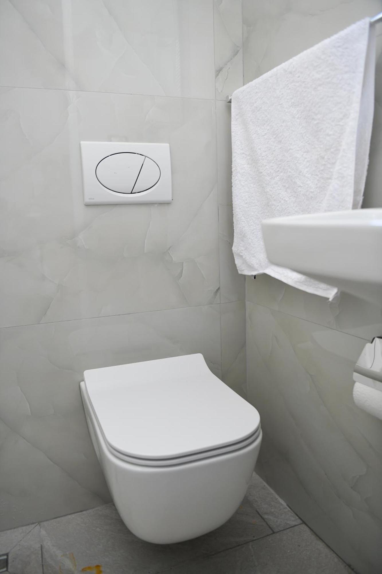 Hotel Villa Edis Berat Esterno foto
